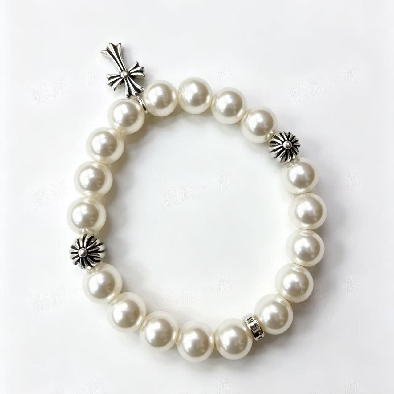 Chrome Hearts Elegant Pearl Bracelet with Cross Charm
